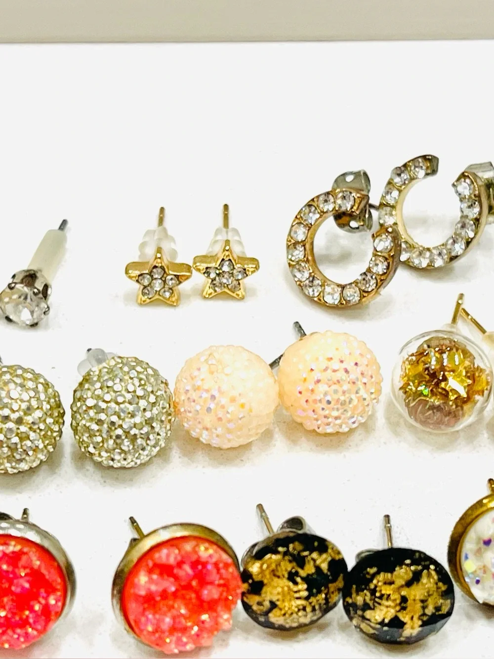 Girls Earrings 30 Pairs EUC